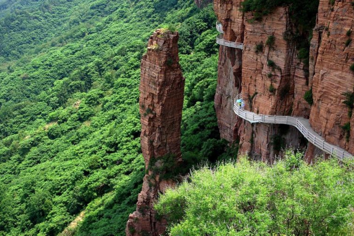 Jiulian Mountain